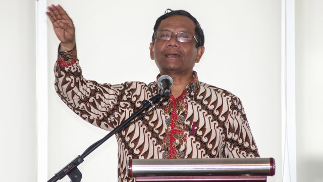 Dewan Pengarah Badan Ideologi Pembinaan Pancasila (BPIP) Mahfud MD menyampaikan orasi kebangsaan di Jakarta, Selasa (31/7). (Foto: ANTARA FOTO/Rivan Awal Lingga)