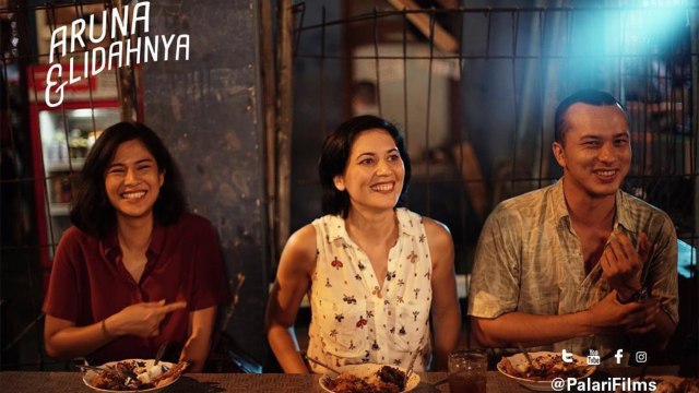 Dian Sastro dan Hannah Al Rashid di Film 'Aruna dan Lidahnya' (Foto: Instagram @palarifilms)