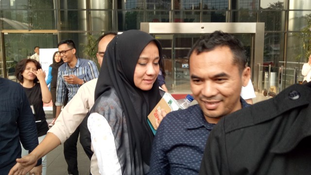 Darwati A. Gani istri dari Gubernur Aceh, memilih bungkam usai diperiksa penyidik KPK. (Foto: Aprilandika Pratama/kumparan)