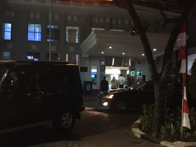 Jokowi Tiba di RS YPK Mandiri (Foto: Rafyq Panjaitan/kumparan)