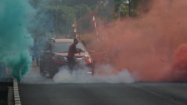 Latihan penanggulangan terorisme satuan Gultor TNI dalam menyukseskan keamanan Asian Games di Hotel Sultan, Jakarta, Rabu (1/8). (Foto: Irfan Adi Saputra/kumparan)