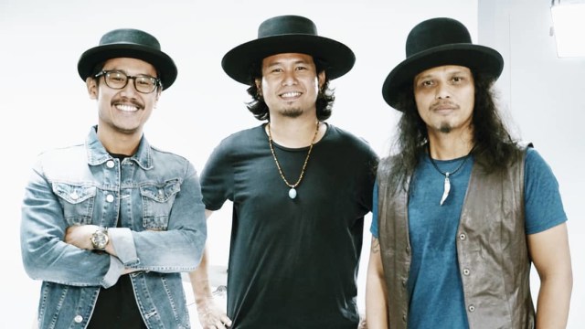 5 Musisi Indonesia yang Rilis Lagu di Luar Negeri (4)