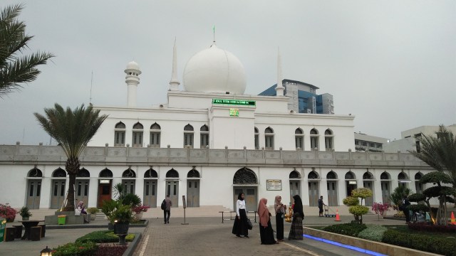 Temanmu adalah surgamu (2)