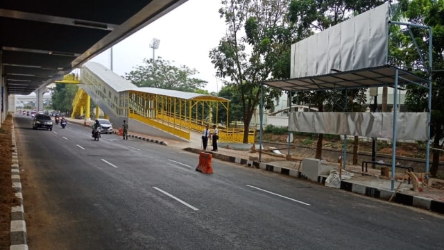 LRT Palembang dengan jalur masuk stasiun yang landai. (Foto: Djoko Setijowarno/Masyarakat Transportasi Indonesia)