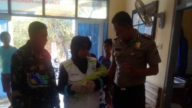 Sesosok Bayi Perempuan Ditemukan Warga Banjarsari Trucuk Bojonegoro (2)