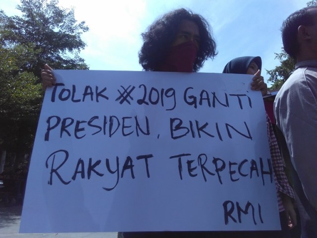 Mahasiswa Bandung Tolak Deklarasi #2019GantiPresiden 