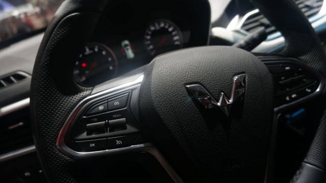Wuling SUV di GIIAS BSD, Kamis (2/8). (Foto: Iqbal Firdaus/kumparan)