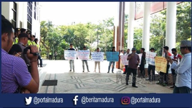 Dugaan Korupsi Pengadaan Kambing, Lira Demo Kejari Bangkalan