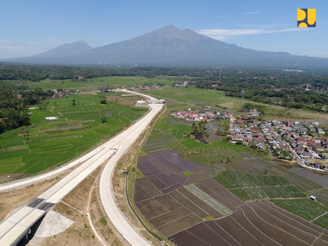 Pembangunan Infrastruktur Jalan Tol (Foto: Kementrian Pekerjaan Umum dan Perumahan Rakyat )