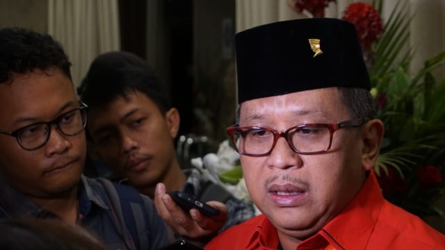 Sekjen DPP PDIP Hasto Kristiyanto di Pembekalan Bacaleg DPR RI. (Foto: Iqbal Firdaus/kumparan)