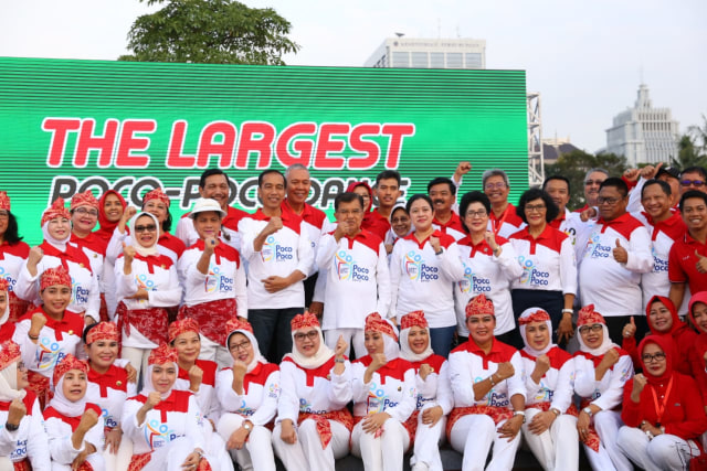 Menko PMK Ikut Pecahkan Rekor Poco Poco (Foto: Kemenko PMK)