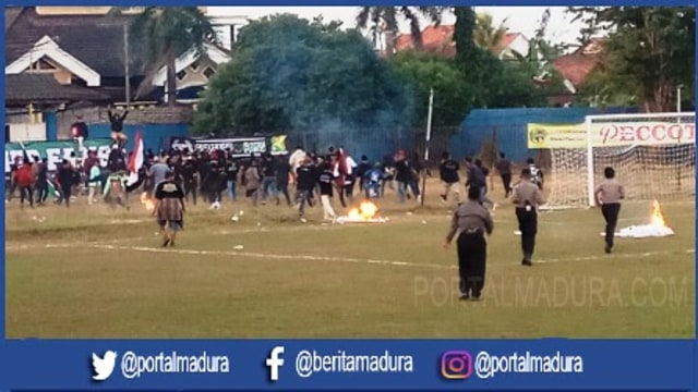 Suporter Ricuh dan Main Api Warnai Kekalahan Perssu vs PS Badung Bali di Sumenep