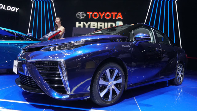 Mobil Toyota Mirai di pameran GIIAS 2018 di ICE, BSD, Tangerang, Senin (6/8). (Foto: Iqbal Firdaus/kumparan)