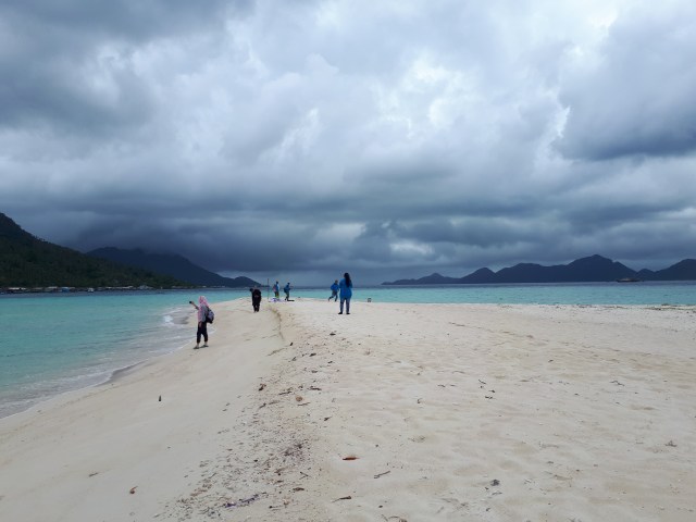 Pulau Sedanau menjadi salah satu pulau tercantik di Natuna. (Foto: Andari Novianti/kumparan)
