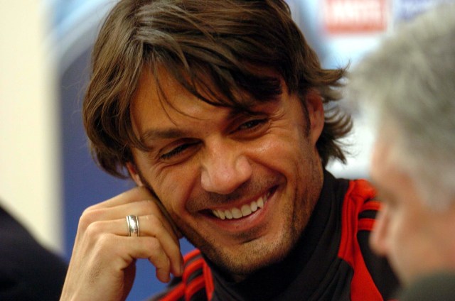 Maldini, La Bandiera della Milan. (Foto: PAUL BARKER / AFP)
