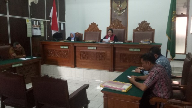 Sidang praperadilan Luna Maya dan Cut Tari di PN Jaksel, Selasa (7/8) (Foto: Aria/kumparan)
