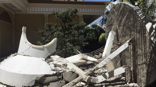 Kondisi Bangunan di Gili Trawangan, Selasa (7/8). (Foto: Mirsan/kumparan)