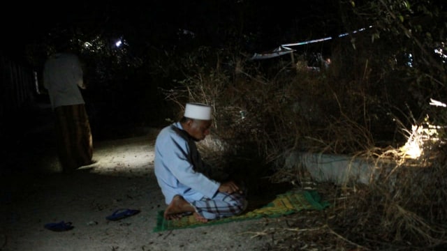 Pengungsian Warga Dusun Kecinan dan Mentigi, Lombok Utara, Selasa (7/8). (Foto: Jamal Ramadhan/kumparan)