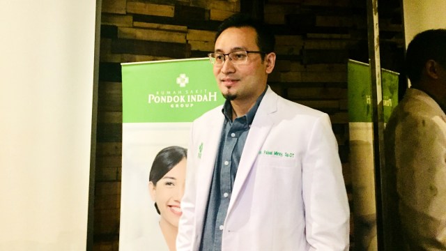 dr Faisal Miraj, spesialis kelainan ortopedi pada anak. (Foto: Shika Arimasen Michi/kumparan)