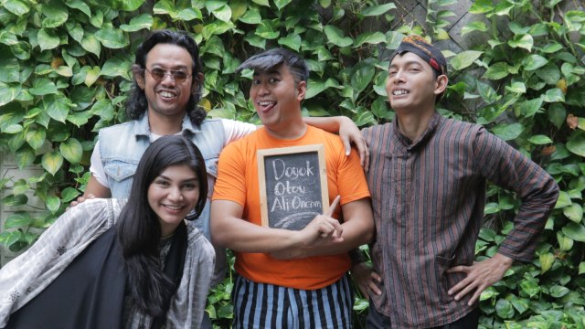 Para pemain Film Doa di kumparan, Selasa (7/8). (Foto: Garin Gustavian/kumparan)