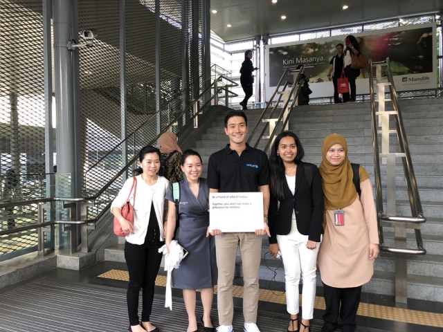 Demi UNICEF, Siwon Super Junior Rela Turun ke Jalanan di Malaysia! 
