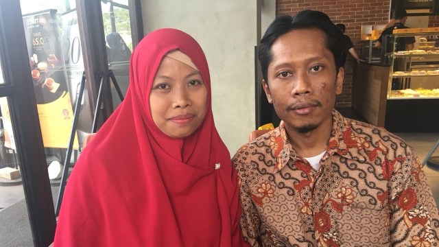 Trie dan suaminya (Foto: Irish Tamzil/kumparan)
