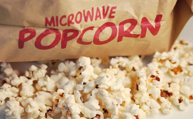 Microwave Popcorn (Foto: Flickr/suencs2)