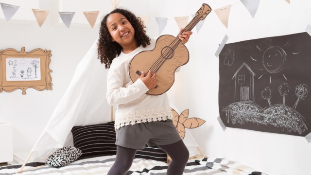 Mainan dari kardus untuk anak.  (Foto: Shutterstock)