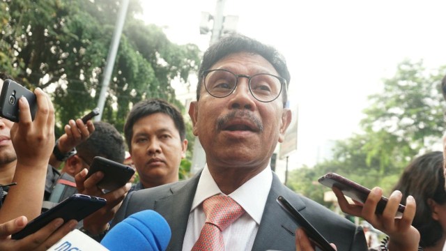 Sekjen Nasdem Johnny G. Plate tiba di Plataran Menteng, Kamis (9/8/2018). (Foto: Nugroho Sejati/kumparan)