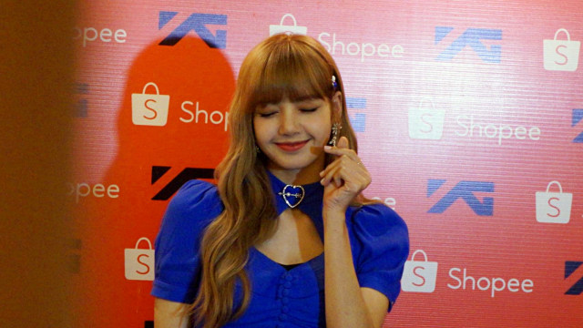 Anggota girlband K-Pop Blackpink, Lisa, dalam acara meet and greet di Kasablanka Hall, Jakarta, Kamis (9/8). (Foto: Niken Nurani/kumparan)