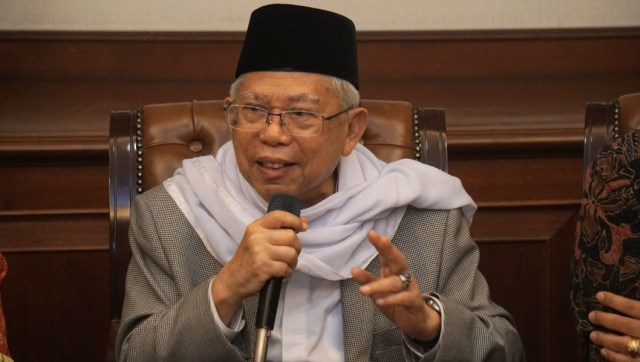 Konferensi pers KH Ma'ruf Amin usai ditunjuk sebagai cawapres mendampingin Jokowi, Kamis (9/8/2018). (Foto: Nugroho Sejati/kumparan)