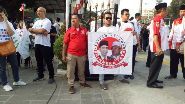 Gedung Joang 45, lokasi pasangan Jokowi-Ma'ruf Amin akan memulai iringan menuju KPU, Jumat (10/8/18).  (Foto: Aprilandika Pratama/kumparan)