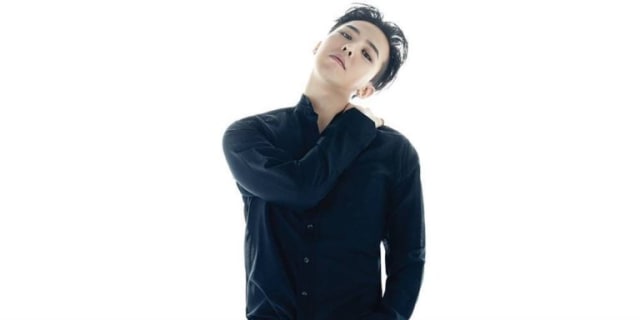 5 Kado Termahal dan Terunik yang Diterima Idol K-Pop dari Fansnya (2)