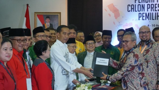 Suasana pendaftaran Jokowi dan Ma'ruf Amin sebagai capres-cawapres 2019 di kantor KPU, Jakarta, Jumat (10/8/2018). (Foto: Nugroho Sejati/kumparan)