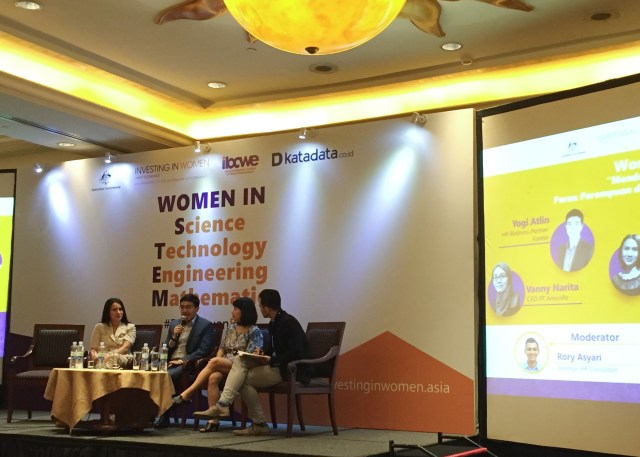 Forum Diskusi Women in STEM bersama Melanie Masriel, Yunita Dyah, dan Yogi Atlin (Foto: dok. Avissa Harness/ kumparan)
