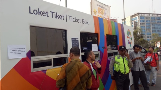 Loket tiket pengunjung di Stadion Patriot Chandrabraga, Bekasi, Jawa Barat, Jumat (10/8). (Foto: Haikal Pasya/kumparan)