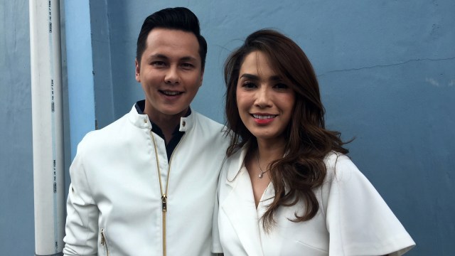  Andhika Pratama dan Ussy Sulistiawaty Foto: Giovanni/kumparan