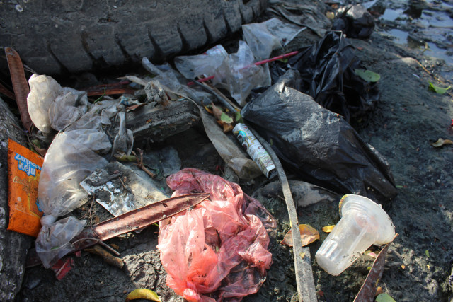 Potret Warga Kampung Pesisir (2)