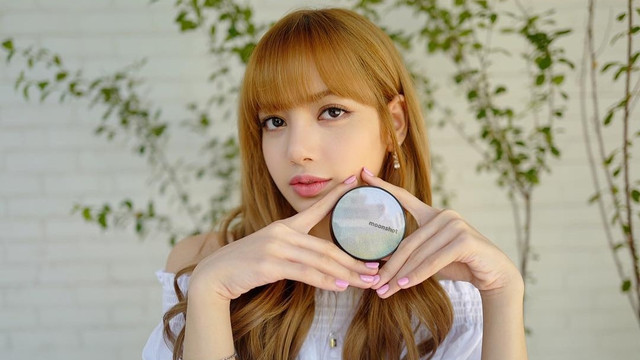 Lisa BLACKPINK untuk Moonshot (Foto: Dok. Moonshot Korea )
