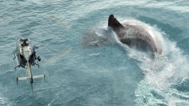 Ikan hiu Megalodon dalam film. (Foto: Warner Bros. Pictures)