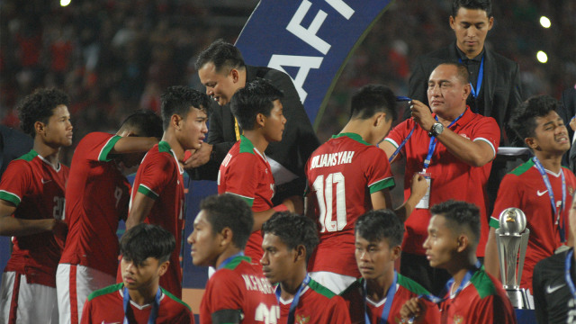 Indonesia menjadi juara Piala AFF U-16 usai menang atas Thailand melalui adu pinalti dengan skor 5-4 (1-1) di Stadion Gelora Delta Sidoarjo, Jawa Timur, Sabtu (11/8/2018).  (Foto: Antara/M Risyal Hidayat)