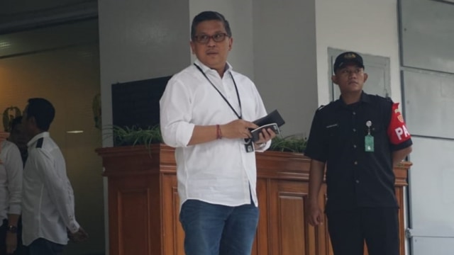 Sekjen PDIP Hasto Kristiyanto di RSPAD Gatot Soebroto, Jakarta, Minggu (12/8/2018). (Foto: Yudhistira Amran Saleh/kumparan)