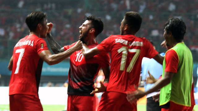 Stefano Lilipaly (10) merayakan gol Timnas U-23 ke gawang Taiwan pada partai Grup A Asian Games. (Foto: Ary Kristianto/Antara)