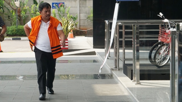 Pemeriksaan Bupati Labuhanbatu, Pangonal Harahap di KPK, Jakarta, Senin (13/8/2018). (Foto:  Fanny Kusumawardhani/kumparan)