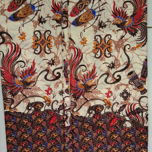 Batik Papua (Foto: IG: @batikpapuaetnik)