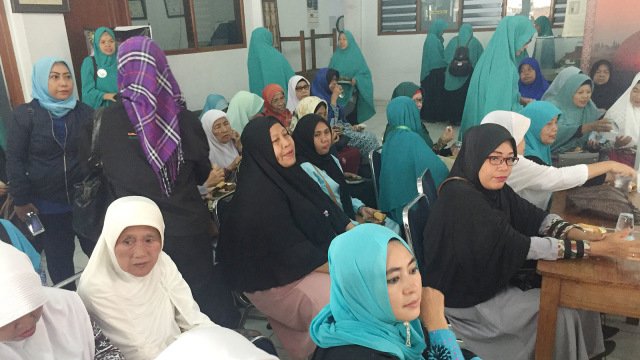 Puluhan Ibu-Ibu dan Ustazah Di Jakarta Deklarasikan Dukungan ke Prabowo-Sandi, Selasa (14/8). (Foto: Ferry Fadhlurrahman/kumparan)