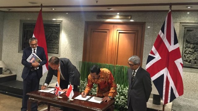Kerjasama Indonesia-Inggris untuk keamanan siber di Kemenlu, Jakarta Pusat, Selasa (14/8/2018). (Foto: Paulina Herasmaranindar/kumparan)