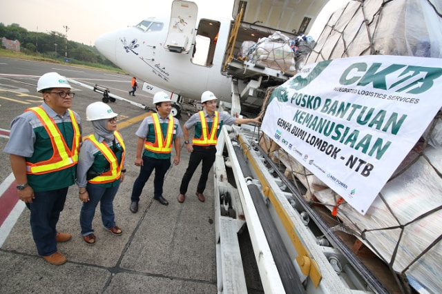 CKB Logistics Terbangkan  16 ton Bantuan Untuk Korban Gempa di Lombok dengan Pesawat Kargo
