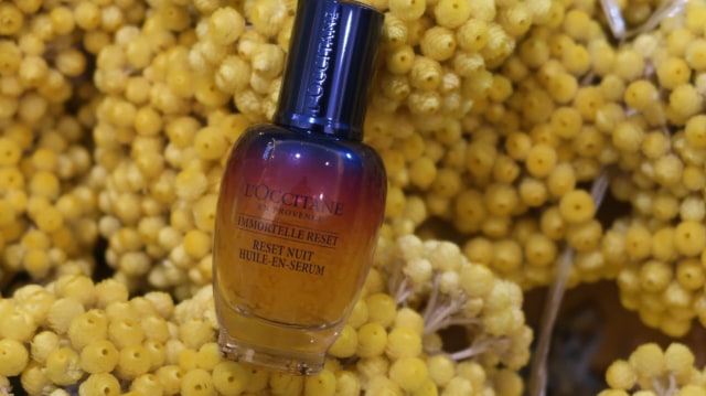 Immortelle Reset, pre serum terbaru dari L'Occitane (Foto: dok. Intan Kemala Sari/kumparan)