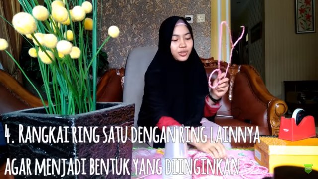 Gantungan Hijab Mudah dan Anti Ribet ! (4)